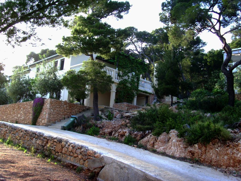 Apartmani Anja Sveta Nedelja  Exterior photo