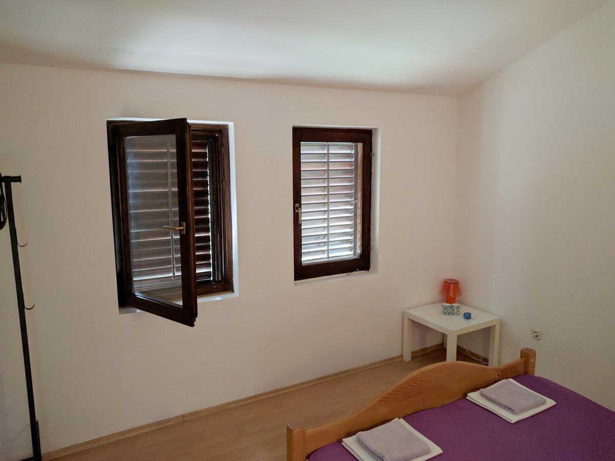 Apartmani Anja Sveta Nedelja  Exterior photo